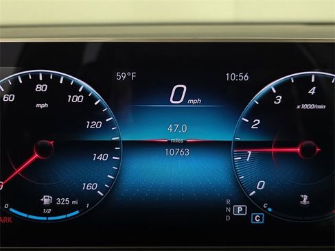 Used 2021 Mercedes-Benz GLB 250 4MATIC image 12