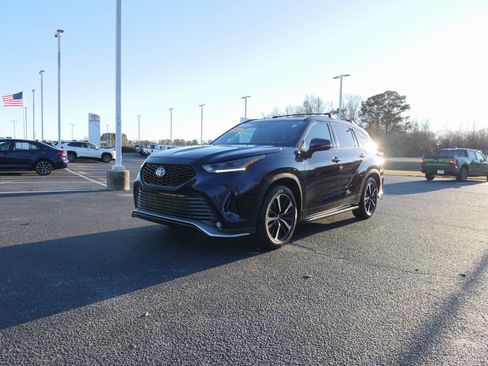 Used 2021 Toyota Highlander XSE image 7