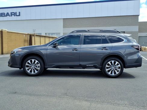 Used 2024 Subaru Outback Limited AWD/4WD image 4