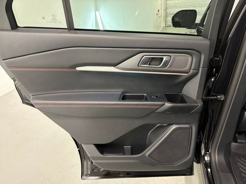 Used 2025 Ford Explorer ST-Line w/ Premium Package RWD image 9