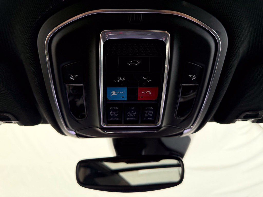Used 2024 Jeep Grand Cherokee Limited 4xe AWD/4WD image 43