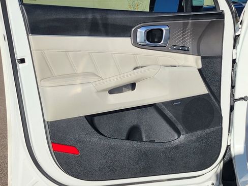 Used 2024 Kia Sorento SX Prestige image 31