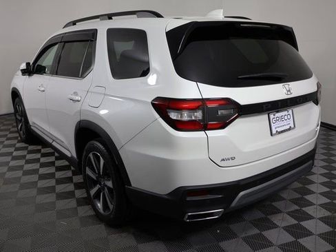 Used 2023 Honda Pilot Elite image 5