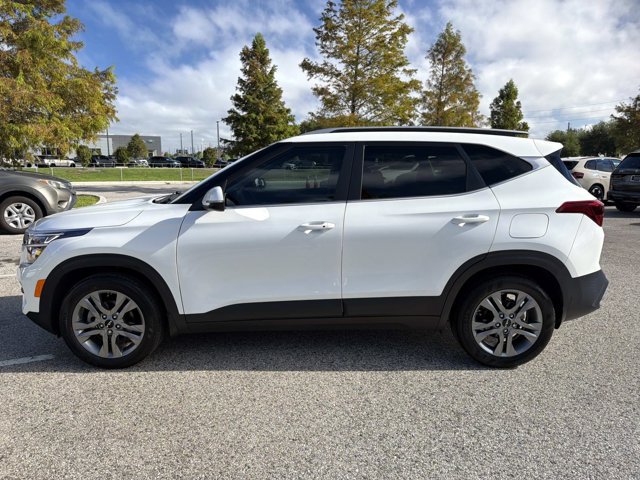 Used 2023 Kia Seltos S FWD image 6