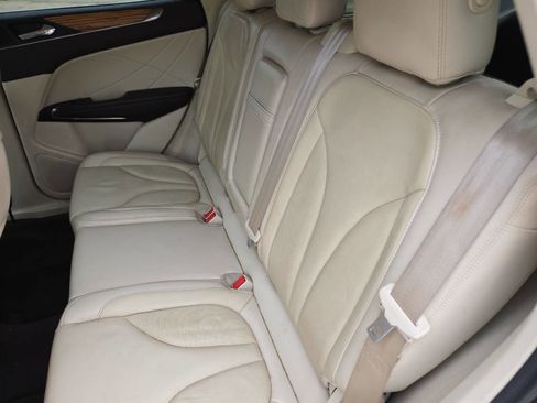 Used 2015 Lincoln MKC FWD image 8
