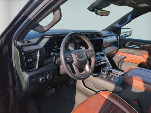 Used 2024 GMC Sierra 1500 Denali Ultimate AWD/4WD image 11