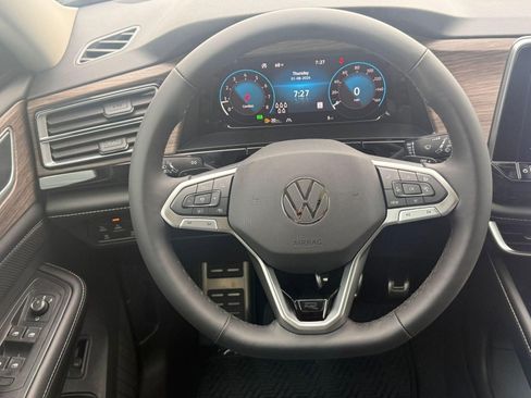 New 2026 Volkswagen Atlas SEL Premium R-Line AWD/4WD image 15