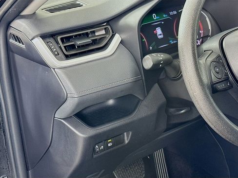 Certified 2025 Toyota RAV4 XLE image 10