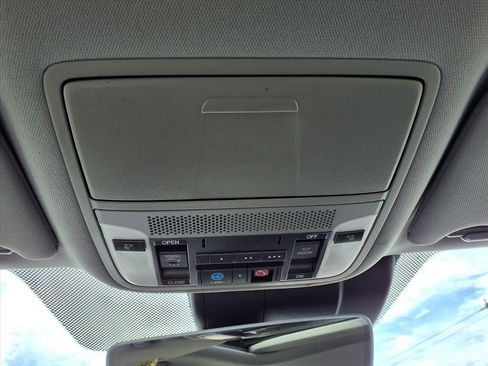 Used 2017 Acura TLX V6 w/ Advance Package image 24