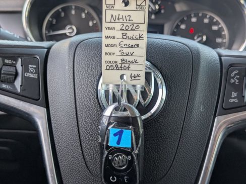 Used 2020 Buick Encore Essence image 38