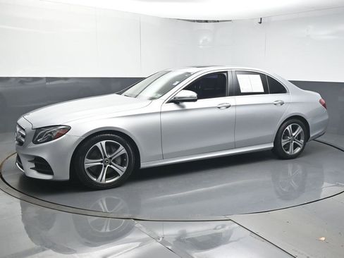 Used 2020 Mercedes-Benz E 350 Sedan w/ Premium Package image 5