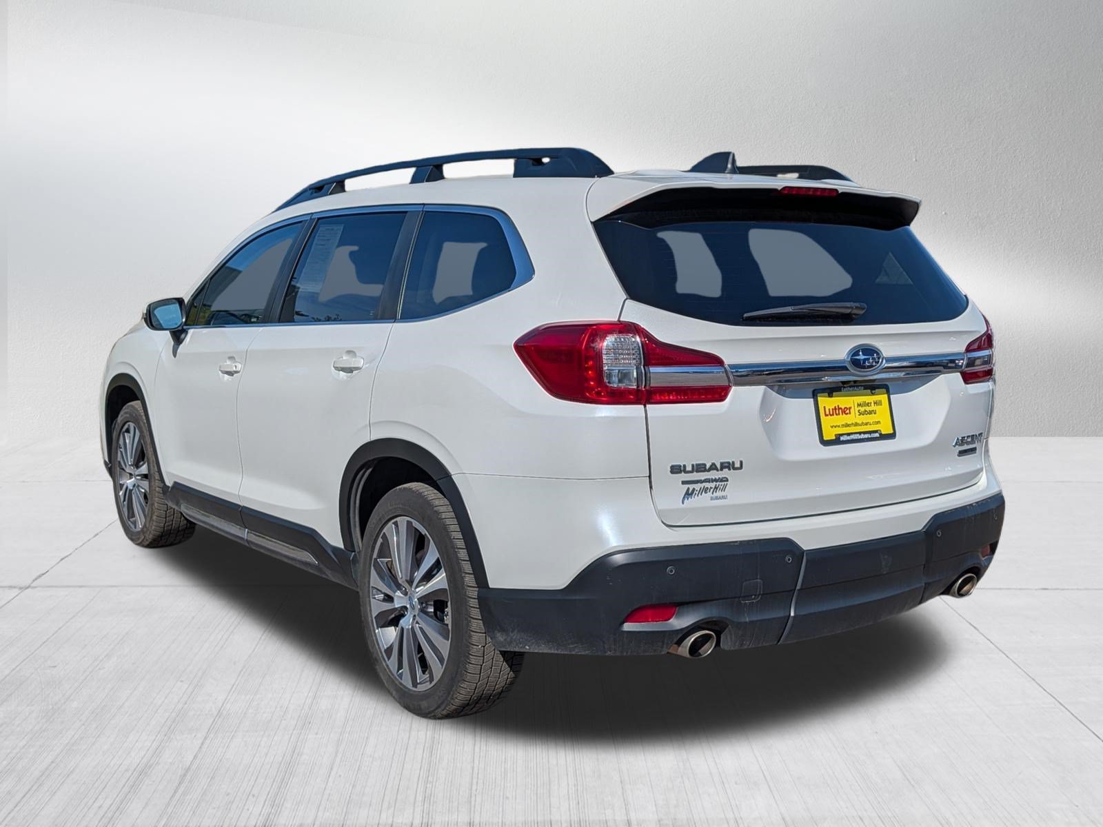 Used 2022 Subaru Ascent Limited AWD/4WD image 5