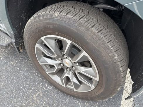 Used 2025 Chevrolet Silverado 1500 LT w/ Leather Package image 13