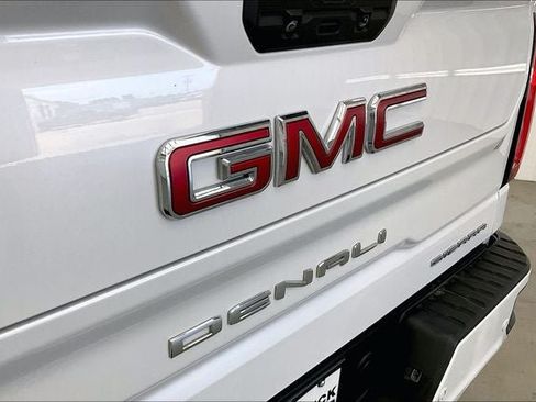 Used 2021 GMC Sierra 1500 Denali w/ Technology Package AWD/4WD image 31