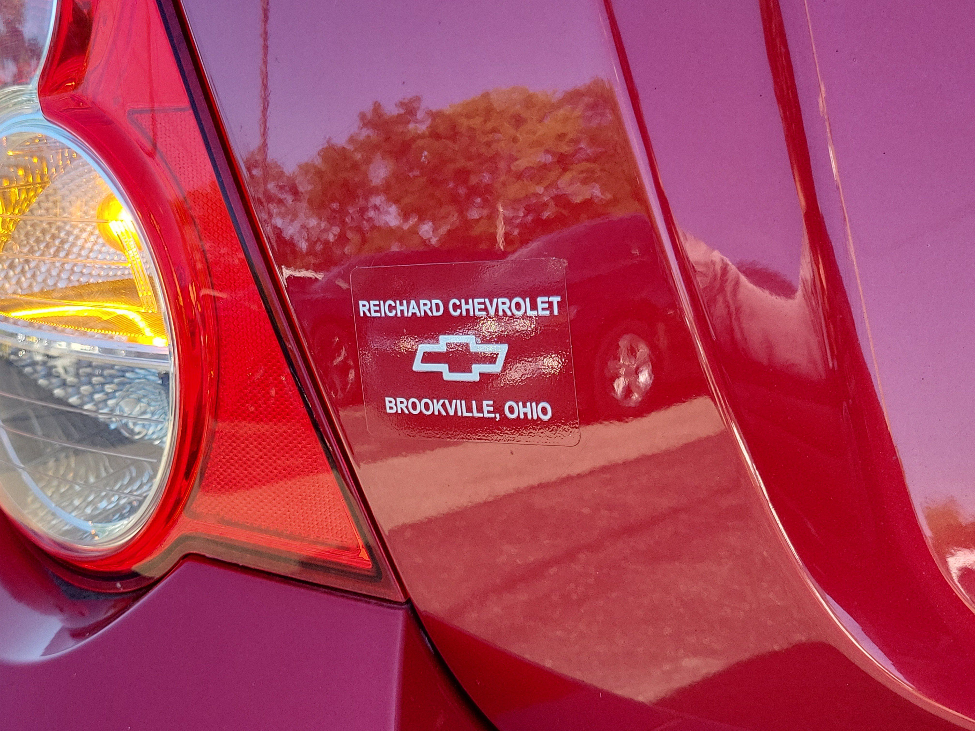Used 2016 Chevrolet Sonic LT w/ Wheels and Fog Lamp Package FWD image 6