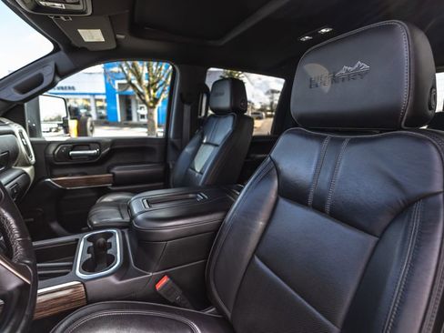 Used 2020 Chevrolet Silverado 3500 High Country w/ Technology Package image 30