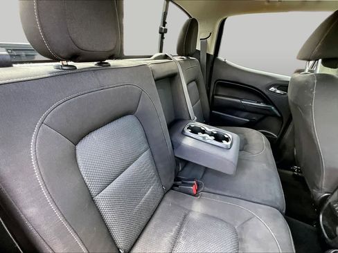 Used 2018 Chevrolet Colorado LT w/ LT Convenience Package RWD image 20