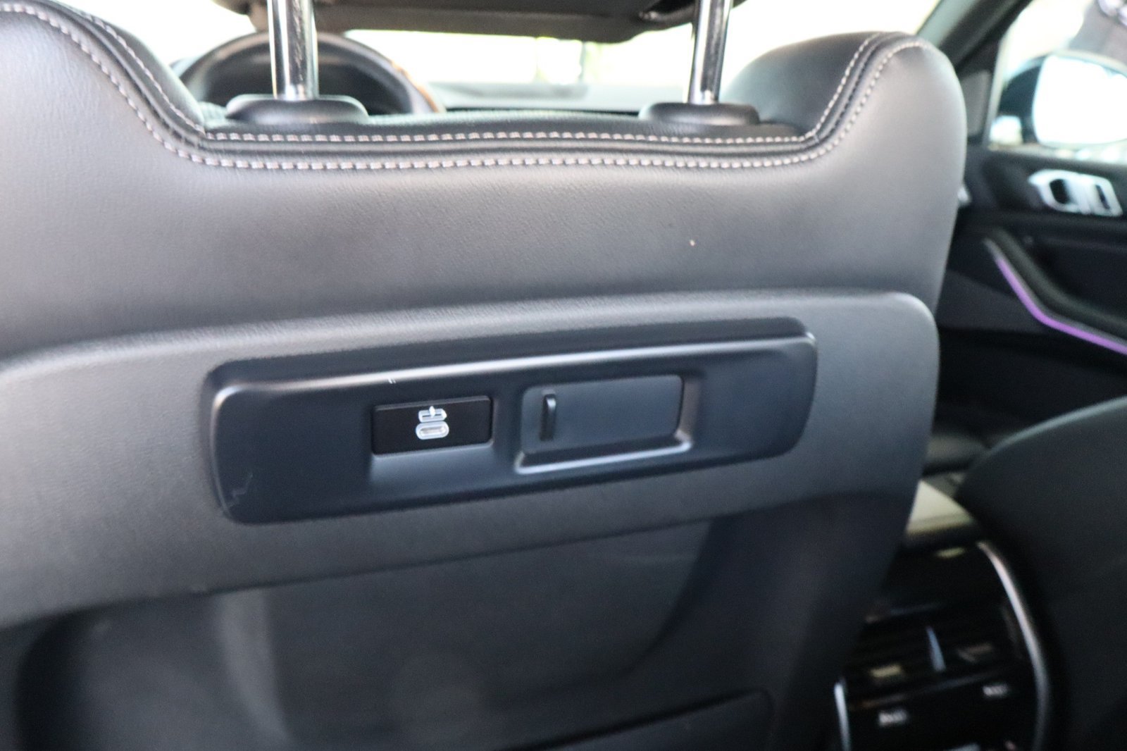Used 2022 BMW X5 xDrive45e w/ M Sport Package AWD/4WD image 39