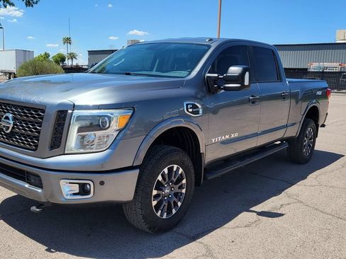 Used 2016 Nissan Titan SV AWD/4WD image 4