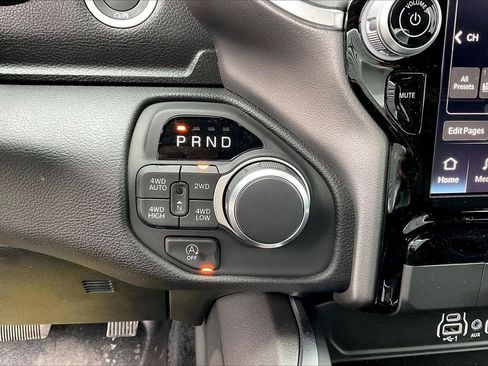 New 2026 RAM 1500 Big Horn AWD/4WD image 31