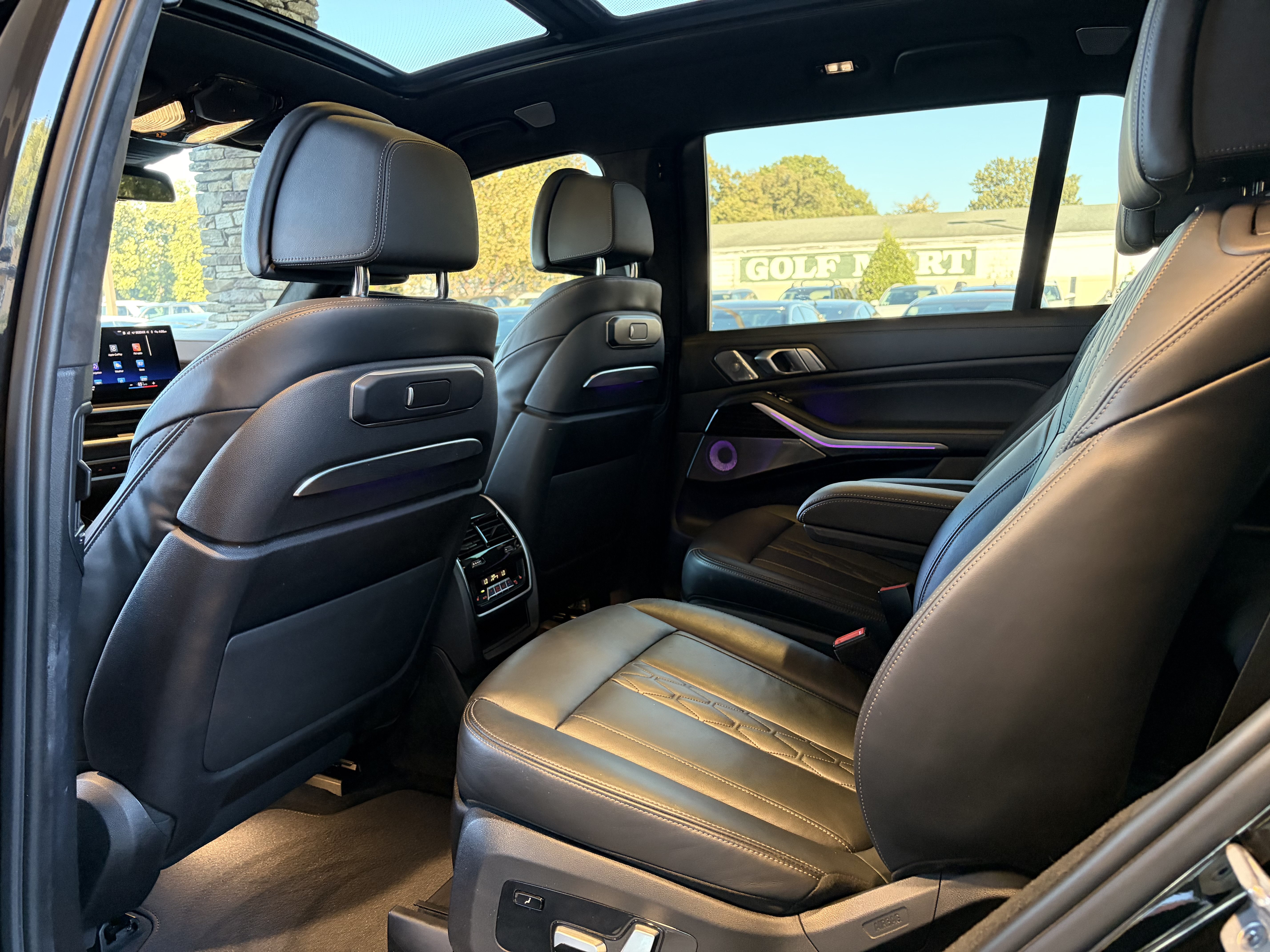 Used 2023 BMW X7 M60i w/ Executive Package AWD/4WD image 24