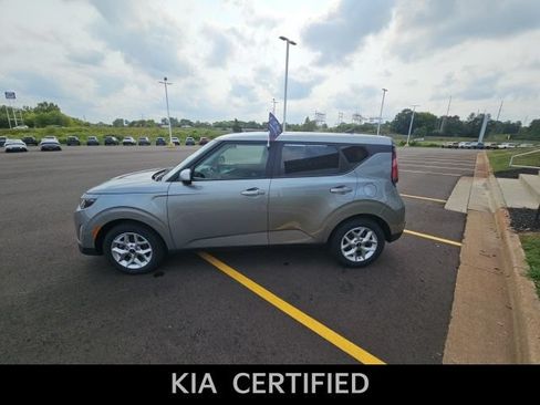 Used 2024 Kia Soul S FWD image 5
