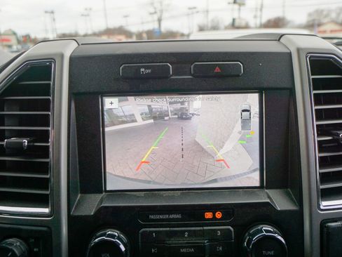 Used 2018 Ford F250 Lariat w/ Lariat Value Package image 26