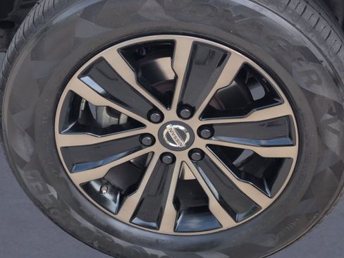 Used 2019 Nissan Armada Platinum w/ Captain's Chairs Package RWD image 40