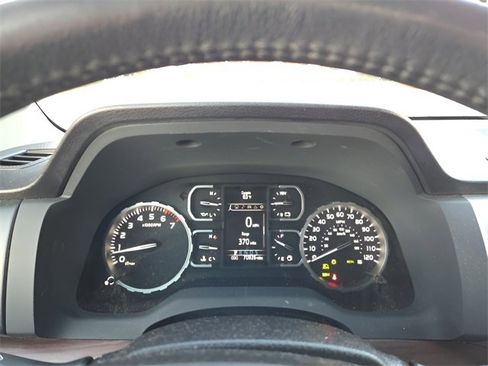Used 2021 Toyota Tundra Limited image 32