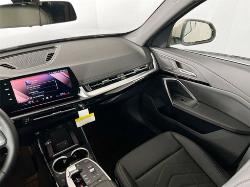 New 2026 BMW X1 xDrive28i w/ Technology Package image 21