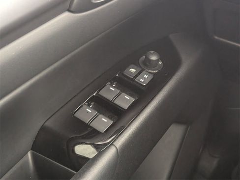 Used 2023 MAZDA CX-5 AWD 2.5 S w/ Preferred Package image 16