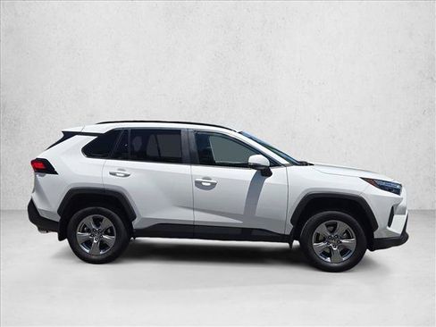 Used 2025 Toyota RAV4 XLE w/ Convenience Package FWD image 4