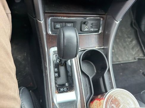 Used 2022 Subaru Ascent Touring image 13