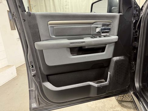 Used 2019 RAM 1500 Classic Warlock w/ Electronics Group AWD/4WD image 8