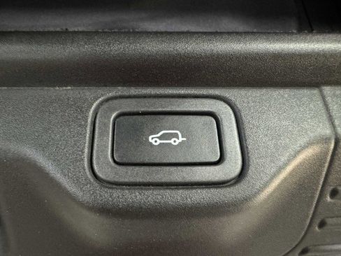 Used 2017 Land Rover Range Rover Autobiography image 75
