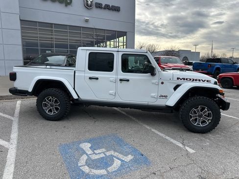 New 2026 Jeep Gladiator Mojave image 35