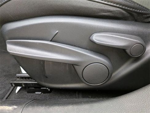 Used 2021 Jeep Compass Latitude w/ Sun and Sound Group image 21