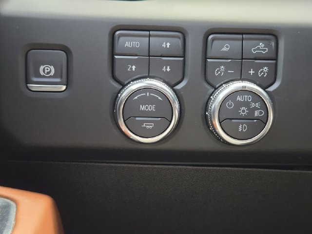 Used 2024 GMC Sierra 2500 Denali Ultimate AWD/4WD image 21