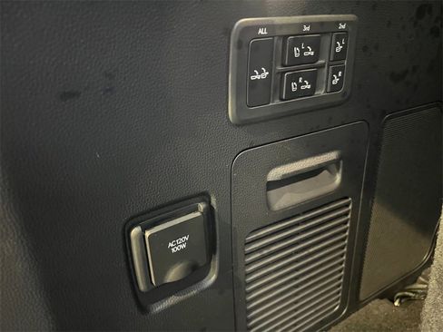 Used 2023 Lexus LX 600 4WD w/ Accessory Package (Z1) image 6