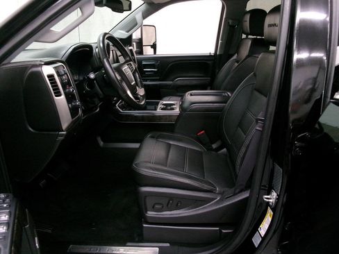 Used 2015 GMC Sierra 3500 Denali w/ Duramax Plus Package AWD/4WD image 19