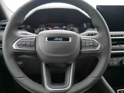 New 2026 Jeep Compass Latitude AWD/4WD image 28