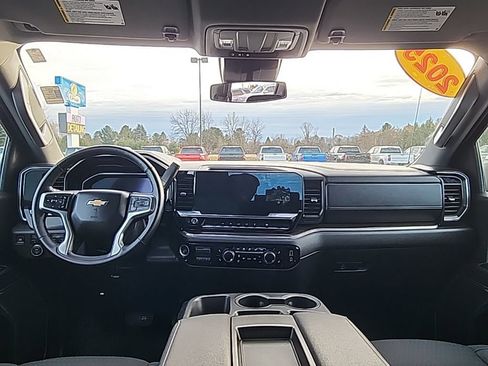 Used 2025 Chevrolet Silverado 1500 LT image 18