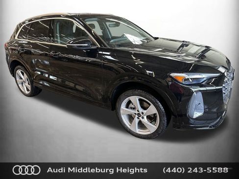 New 2025 Audi Q5 Premium Plus image 1