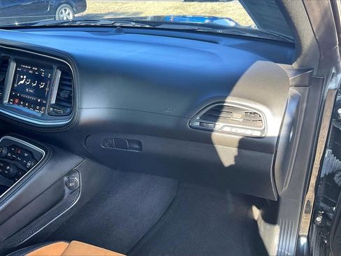 Used 2022 Dodge Challenger R/T Scat Pack w/ Dynamics Package image 14