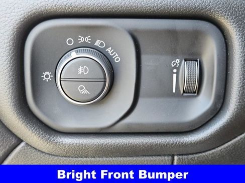 New 2025 RAM 2500 Tradesman w/ Chrome Appearance Group AWD/4WD image 18
