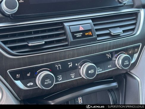 Used 2018 Honda Accord Touring image 24