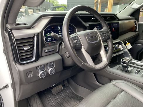 Used 2023 GMC Sierra 1500 Denali w/ Denali Reserve Package AWD/4WD image 2
