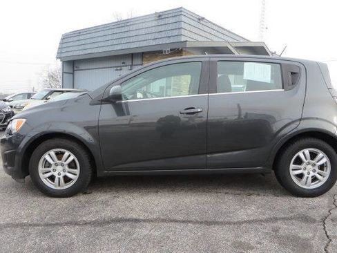 Used 2016 Chevrolet Sonic LT image 9