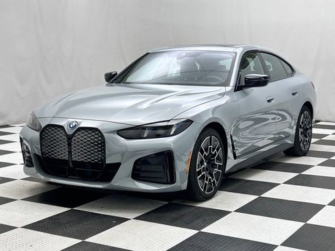 Used 2025 BMW i4 xDrive40i w/ M Sport Package AWD/4WD image 4