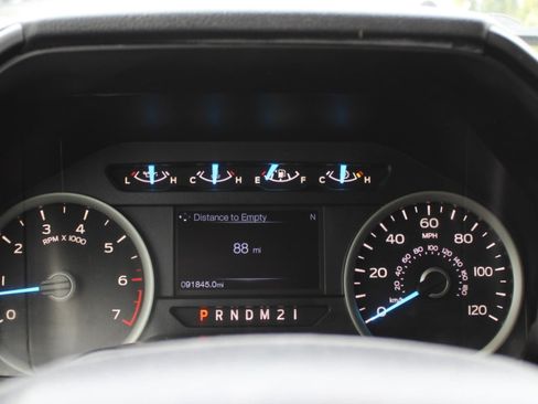 Used 2016 Ford F150 XLT w/ Equipment Group 302A Luxury AWD/4WD image 33
